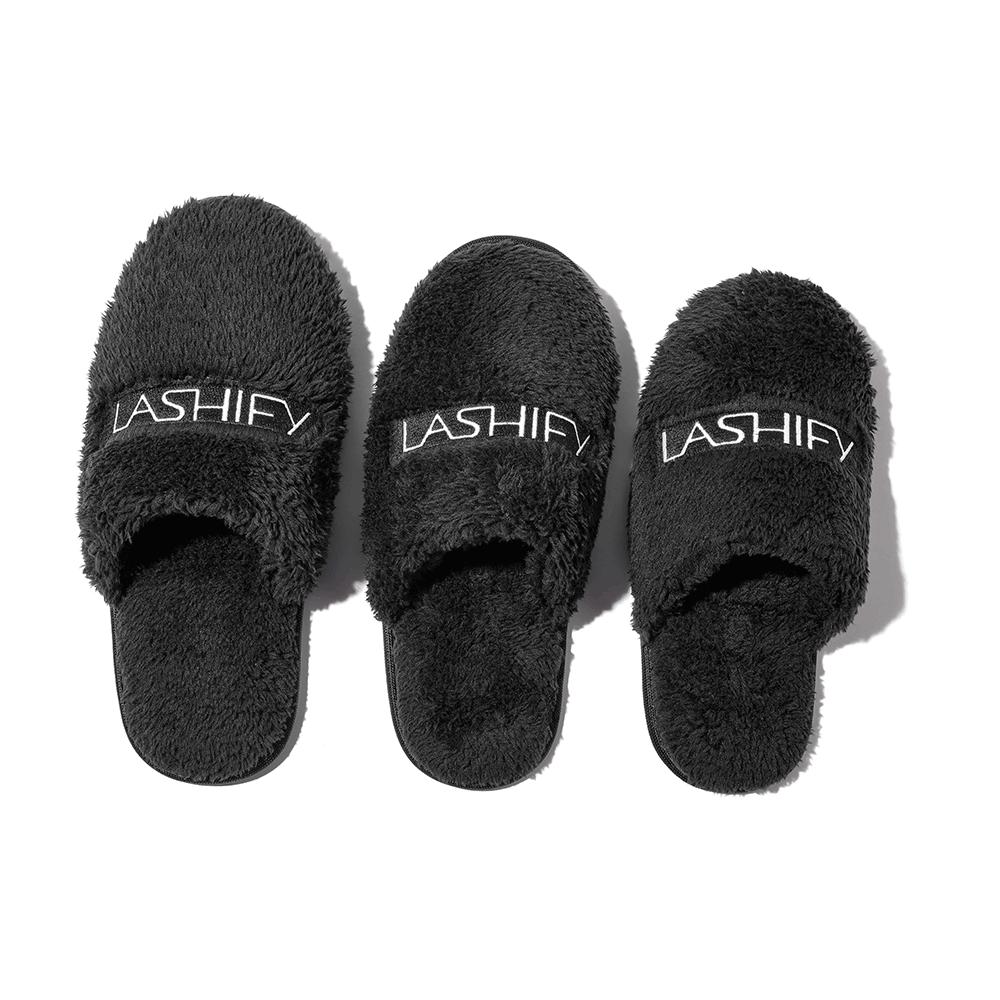 Black fuzzy hot sale slippers